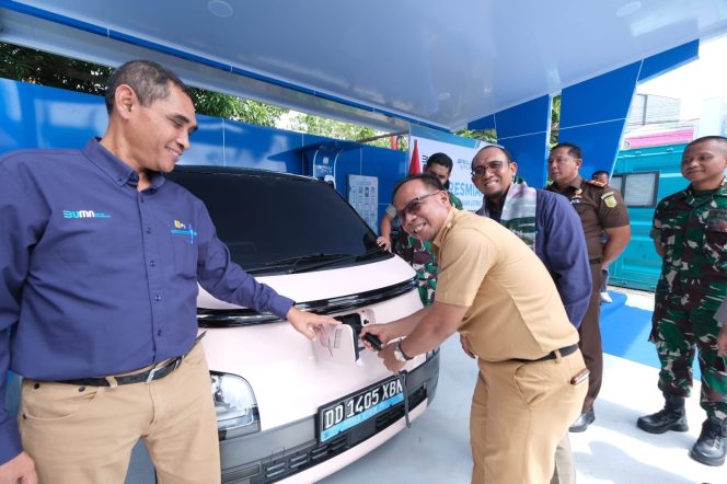 
 Ekosistem Kendaraan Listrik, PLN Resmikan Infrastruktur SPKLU di Kabupaten Pinrang