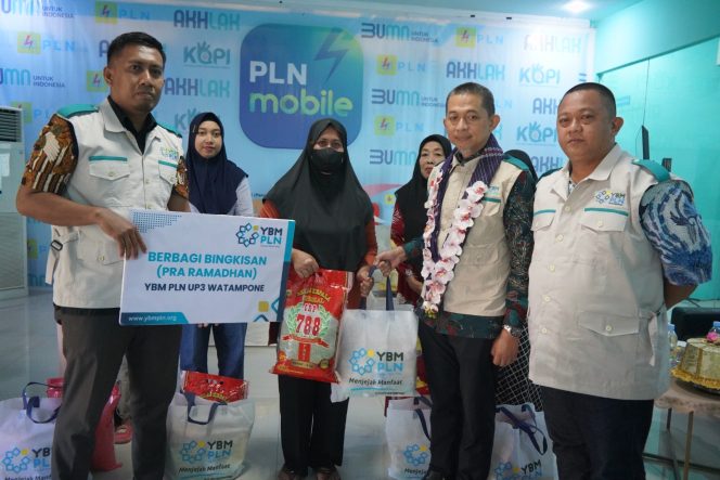 
 Jelang Bulan Ramadan, PLN Hadir Berbagi Kebahagiaan Bersama Yatim Dhuafa