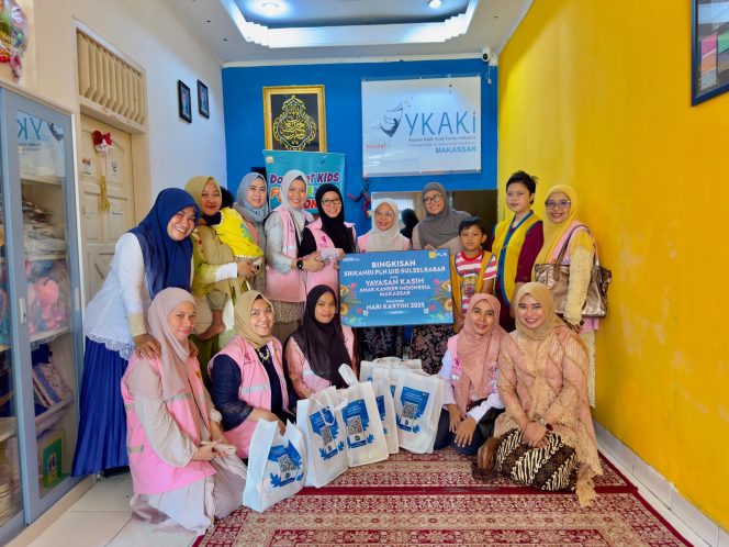 
 Srikandi PLN UID Sulselrabar Rayakan Hari Kartini Bersama Anak-Anak Pejuang Kanker di YKAKI Makassar