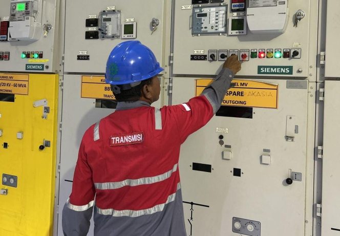 
 PLN Berhasil Pulihkan 100% Kelistrikan Sulawesi Tenggara dan Luwu Raya, Seluruh Pelanggan Kembali Menyala