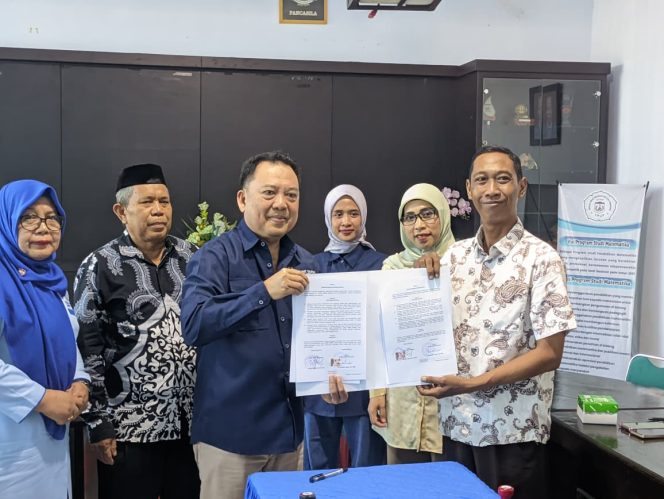 
 Perkuat Kerja Sama, STIMI Yapmi Makassar dan STIE YPUP Teken MoU Penguatan Tridharma Perguruan Tinggi